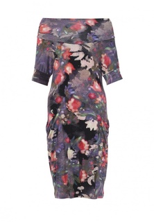 Платье MadaM T