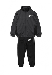 Костюм спортивный Nike
