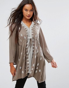 Топ с отделкой QED London - Зеленый