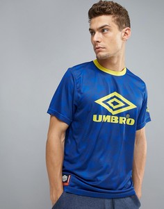 Спортивная футболка Umbro - Красный