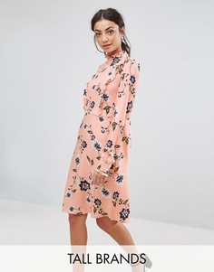 Платье с цветочным принтом Vero Moda Tall - Розовый