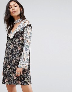 Платье с чокером и эклектичным цветочным принтом Boohoo - Мульти