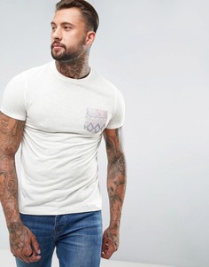 Футболка с добавлением льна и ацтекским принтом на кармане ASOS - Белый