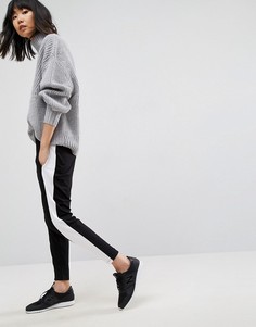 Брюки с полосками по бокам ASOS - Черный