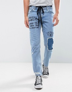 Синие выбеленные джинсы слим с рваной отделкой и принтом ASOS - Синий