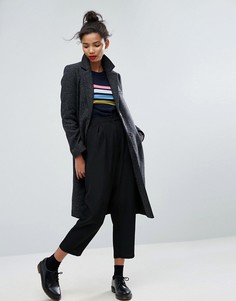 Фактурное облегающее пальто с карманами ASOS - Серый
