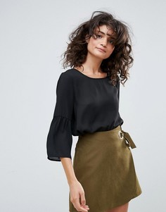 Топ с оборками на рукавах Vero Moda - Черный