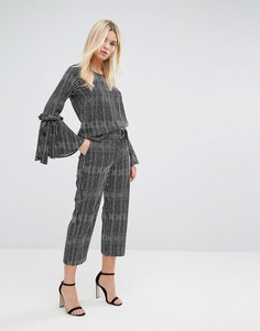 Строгие брюки в полоску с D-образной пряжкой на поясе Closet London - Мульти