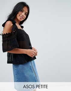 Кружевной топ с вырезами на плечах и завязками ASOS PETITE - Черный