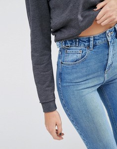 Узкие джинсы в винтажном стиле с разрезами по краю ASOS FARLEIGH - Синий