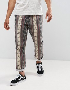 Фестивальные брюки с эластичным поясом и принтом ASOS - Светло-серый
