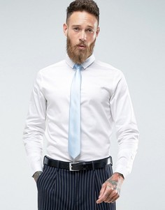 Белая облегающая рубашка с синим галстуком ASOS Wedding - СКИДКА - Белый
