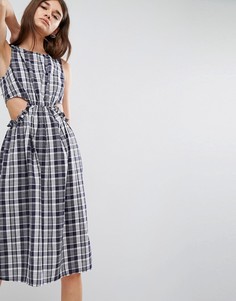 Клетчатое платье миди с вырезами ASOS - Мульти