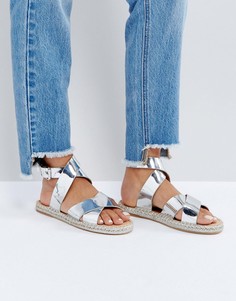 Сандалии-эспадрильи ASOS JODEEN - Серебряный