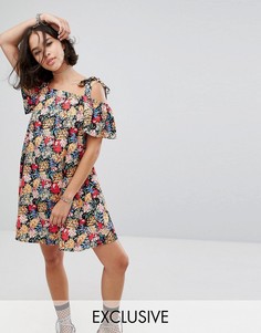 Платье мини с открытыми плечами, цвточным принтом и завязками Reclaimed Vintage Inspired - Мульти