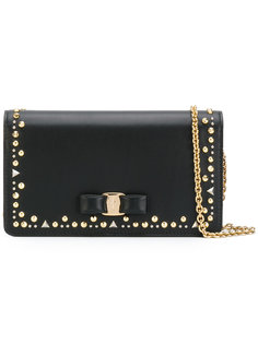 кошелек с заклепками на цепочке Vara Salvatore Ferragamo
