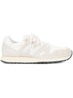 кроссовки с логотипом New Balance