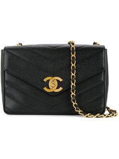 сумка на плечо со строчкой на цепочке Chanel Vintage