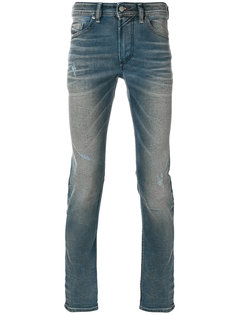 джинсы с потертой отделкой Diesel