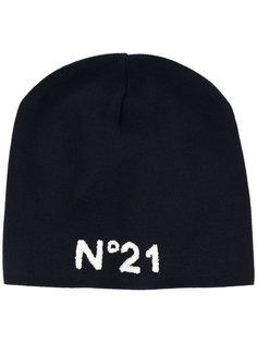 шапка с логотипом Nº21