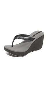 Ipanema Tango II Wedge Sandals