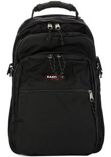Вместительный рюкзак черного цвета Eastpak