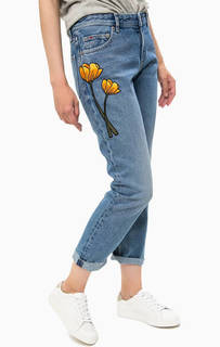 Синие джинсы бойфренды с нашивками Hilfiger Denim
