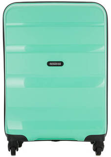 Маленький пластиковый чемодан American Tourister
