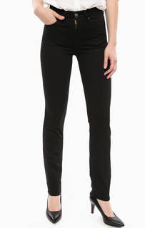 Черные зауженные джинсы Wrangler