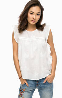 Белая хлопковая блуза с вышивкой Mustang