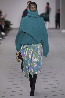 Шерстяной свитер Balenciaga