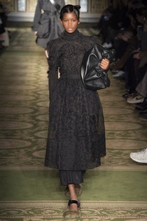 Платье из вышитой ткани Simone Rocha