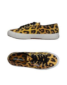 Низкие кеды и кроссовки Superga