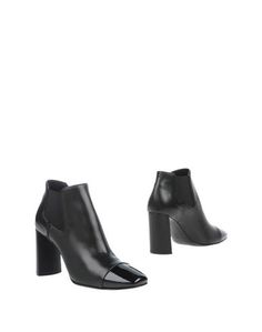 Полусапоги и высокие ботинки Casadei