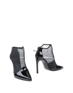 Полусапоги и высокие ботинки Stuart Weitzman