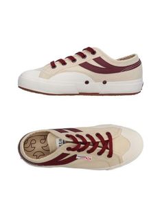 Низкие кеды и кроссовки Superga