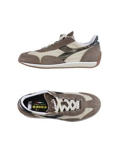 Низкие кеды и кроссовки Diadora