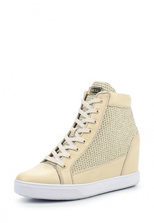 Кеды на танкетке Guess