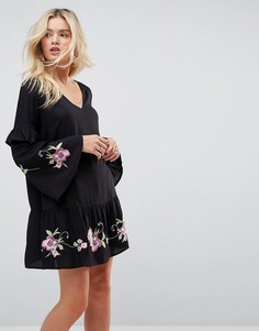 Свободное платье мини с вышивкой ASOS ULTIMATE - Черный