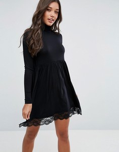 Короткое приталенное платье с воротником поло и кружевной отделкой ASOS - Черный