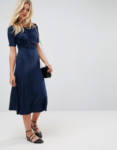 Чайное платье миди со сборками ASOS - Темно-синий