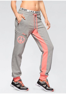 Спортивные брюки