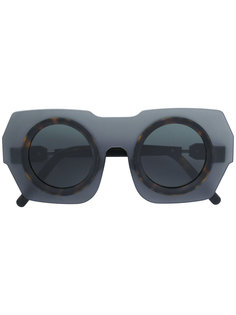 contrast frame sunglasses Kuboraum