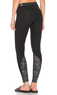 Треники leo - adidas by Stella McCartney