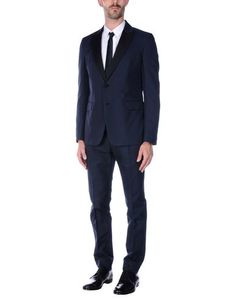 Костюм Valentino