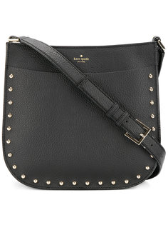 сумка на плечо с заклепками Kate Spade