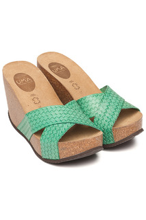 clogs UMA