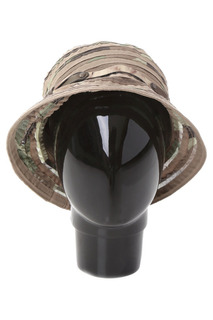 hat Rebecca