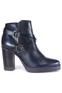 ankle boots UMA