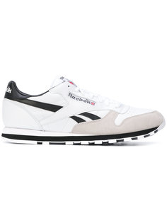классические кроссовки  Reebok